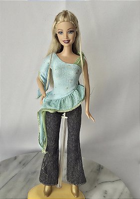 Barbie American Idol sem base e microfone, brincos e pulseira, l