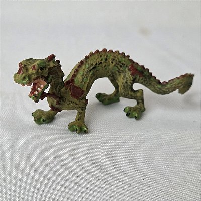 Miniatura de vinil estática de dragao chinês marca Shadowbox 12 cm
