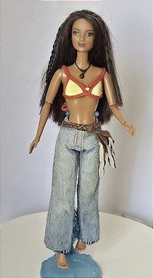 Barbie Lea Western Girl, articulada nos cotovelos e joelhos; Mattel 2004, dano no pescoco