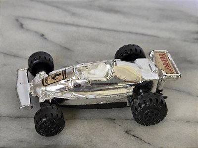 Carrinho Ferrari Formula 1 de plástico metalizado Rocha 9 cm anos 80
