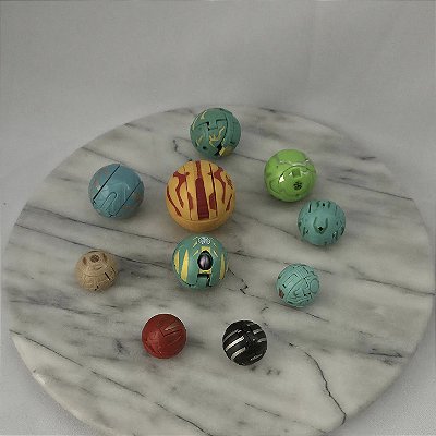 Bakugan sem marca. Lote de 10 variados