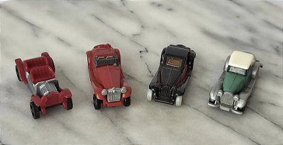 Miniatura de plastico 4 calhambeques variados colecao Kinder ovo 1995
