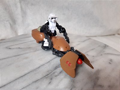 Galactic heroes speeder bike com scout Trooper um missel que atira Hasbro