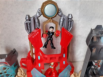 Playskool heroes laboratório do Tony Stark/ homem de ferro Marvel com luz e som