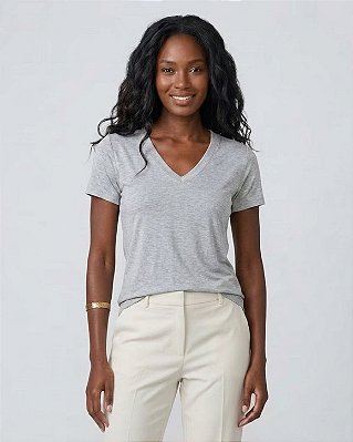 Camiseta Feminina Manga Curta em Algodão Decote V