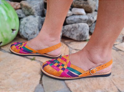 Mule Sandália em couro colorido - Mule Sandal