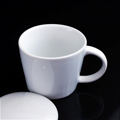 Xícara de Chá com Tampa Porcelana Branca - 250 ml