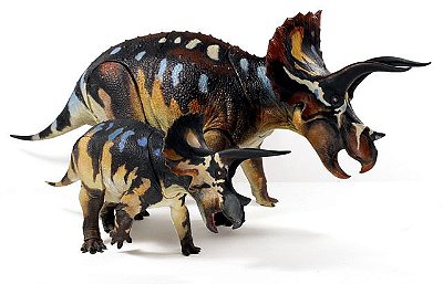 TRICERATOPS BEASTS OF THE MESOZOIC FIGURA DE CERATOPSÍDEO DINOSSAURO ARTICULADO