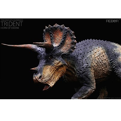 TRICERATOPS HORN OF DOOM (CHIFRE DA RUÍNA) REBOR RÉPLICA DINOSSAURO MACHO COLECIONÁVEL