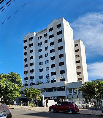 AMPLO APARTAMENTO CENTRAL  03 DORMITÓRIOS E BOX