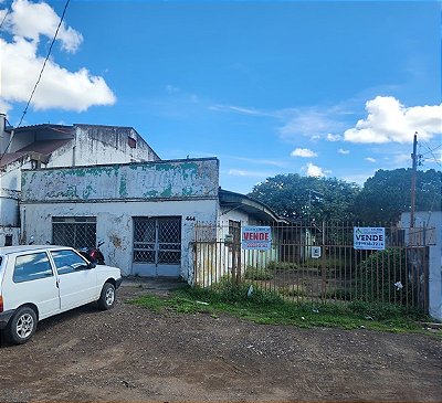 AMPLO TERRENO BEM LOCALIZADO MEDINDO 13,20 X 66