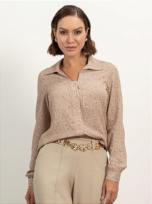 Camisa "Sonhos" Manga Longa Estampada com Bolsos