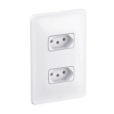 Kit Tomada Dupla 20A Bivolt Com Placa e Suporte 4x2 Zeffia Legrand