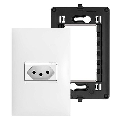 Tomada 10A Pial Plus+ Branca Com Suporte e Placa Conjunto 4x2 Legrand