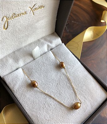 Gargantilha em Ouro amarelo 18k e Pérolas Marrom.