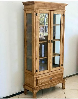 CRISTALEIRA 2 PORTAS PÉS LUIZ XV COM GAVETA - REF. 2005