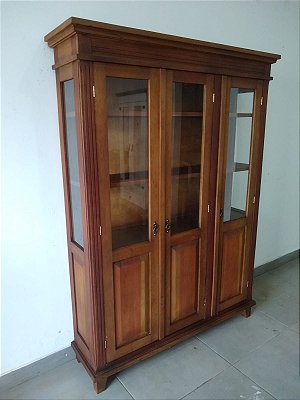 CRISTALEIRA 3 PORTAS COM PARTE INFERIOR FECHADA - REF. 3002