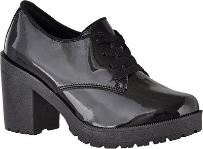 sapatenis de verniz feminino