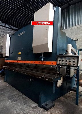 Prensa Dobradeira Hidráulica Calvi 3200/300Tons(VENDIDA)