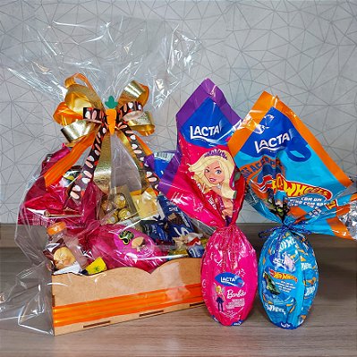CESTA - DOCE PÁSCOA MENINO (OVO LACTA HOT WHEELS 170G)