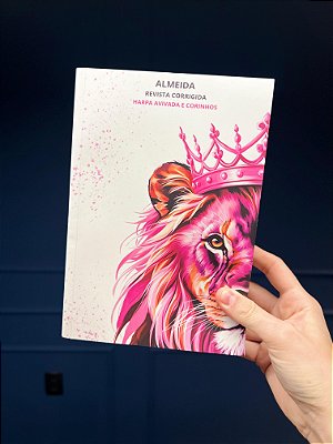 Bíblia Feminina Letra Grande - Leão Rosa: Harpa & Corinhos