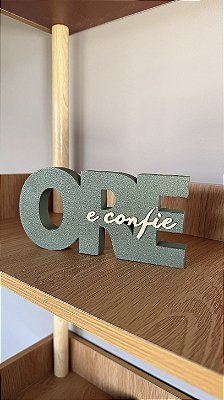 Decoração Ore e confie Verde - Letreiro Decorativo Fé Inspiração Estilo Presente