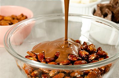 Amêndoas Caramelizadas e Cobertas com Chocolate - 120g