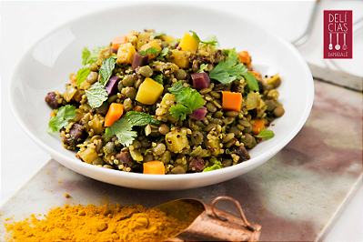 SALADA DE LENTILHA E QUINUA AO CURRY COM RAÍZES