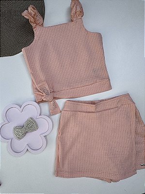 Conjunto Infantil Canelado com Short Saia – Delicadeza e Conforto para o Dia a Dia