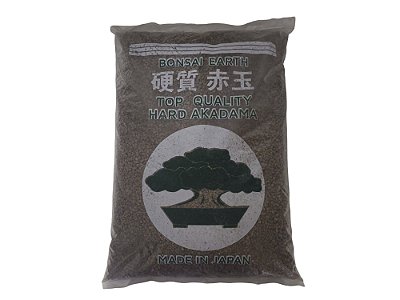 AKADAMA TOP QUALIT HARD 12 LITROS P (2-6mm)