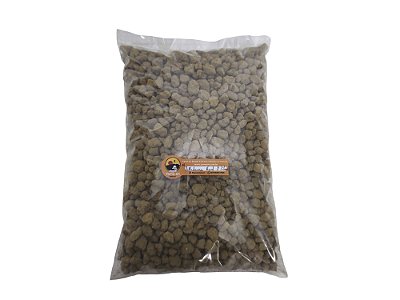 AKADAMA TOP QUALIT HARD 2 LITROS M (6-12mm) Fracionado