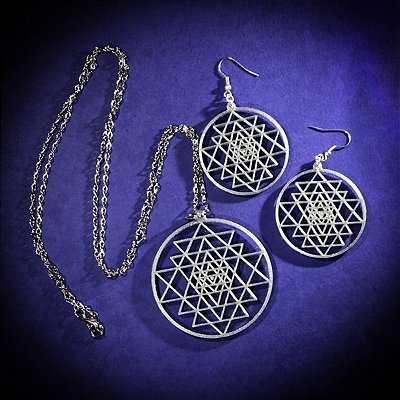 Conjunto de Colar e Brincos Sri Yantra