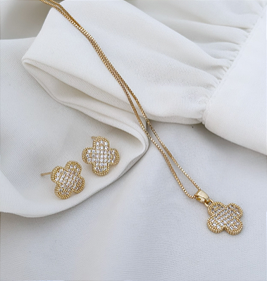 Colar Choker Trevo Cravejado