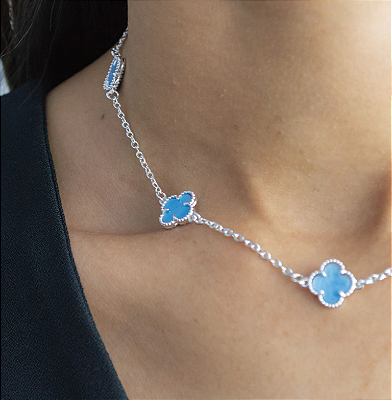 Choker Cinco Trevos Azul Bebê Virgínia