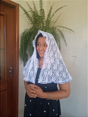 Véu de renda católico Linda Flor de Maria