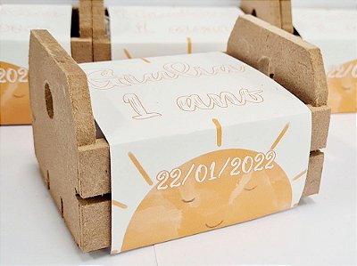 AL010 - Lembrancinha Caixote mdf com Cinta Personalizada - Raio de Sol