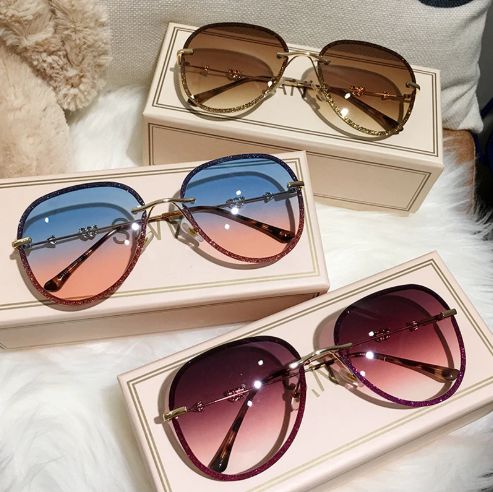 Óculos de Sol Feminino Strass - Compre aqui - Dali Menina | Roupa feminina