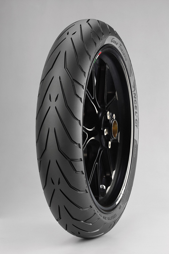 Pneu 120/70 ZR17 Pirelli Angel GT Dianteiro - MT-07 | CB 650R