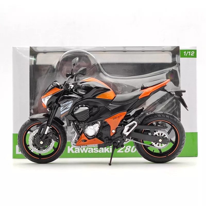 Miniatura Kawasaki Z800 Automaxx 1:12