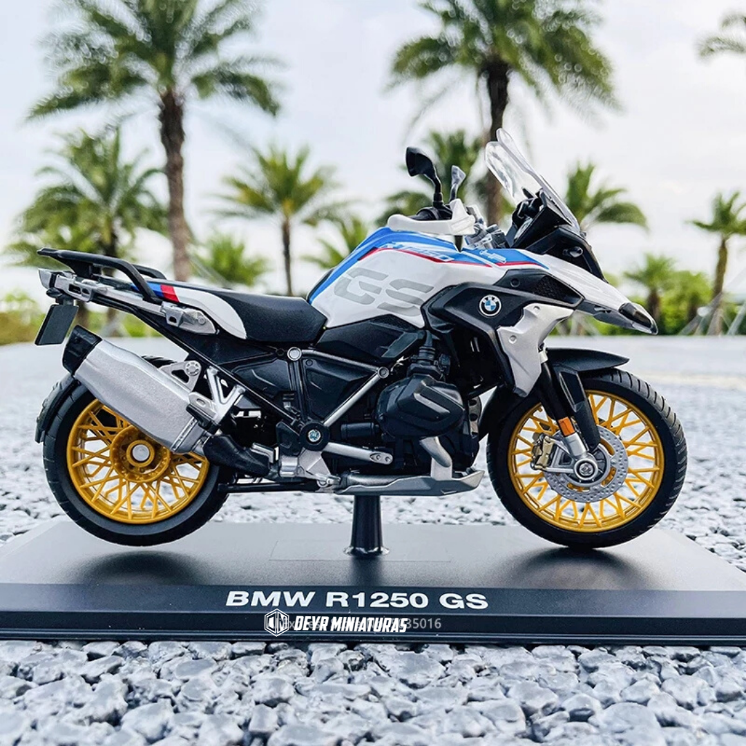 Miniatura BMW R 1250 GS maisto 1:12