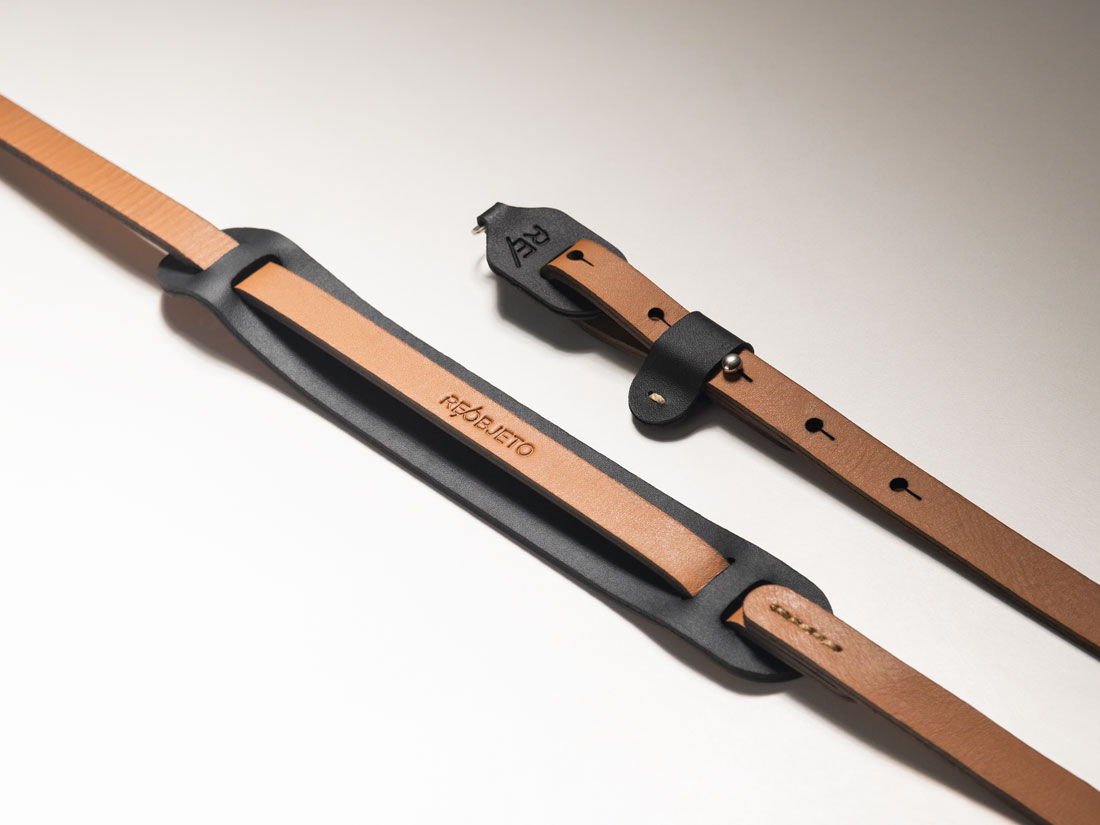 Alça para câmera fotográfica em couro legítimo preto e caramelo.