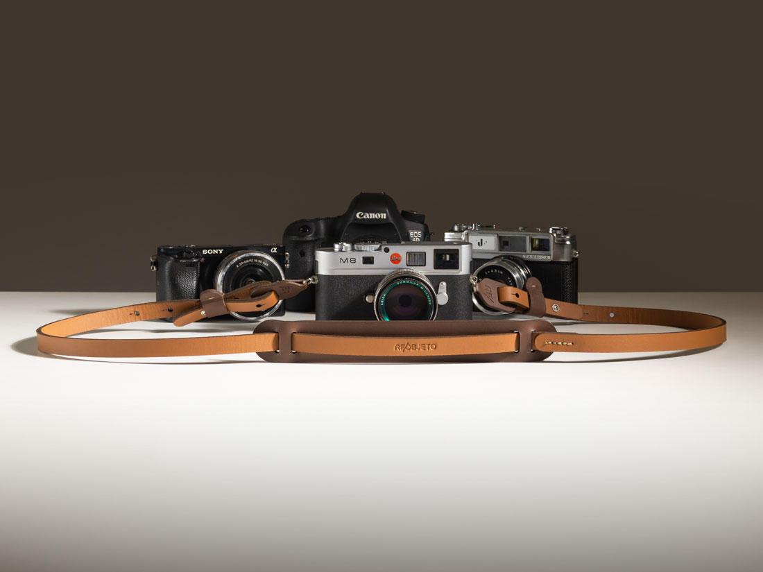 A alça de câmera pode ser usada em câmeras digitais DSLR e mirrorless e analógicas, de marcas como Canon, Sony, Fujifilm, Nikon, Olympus, Minolta, Yashica, Leica, Holga, etc.