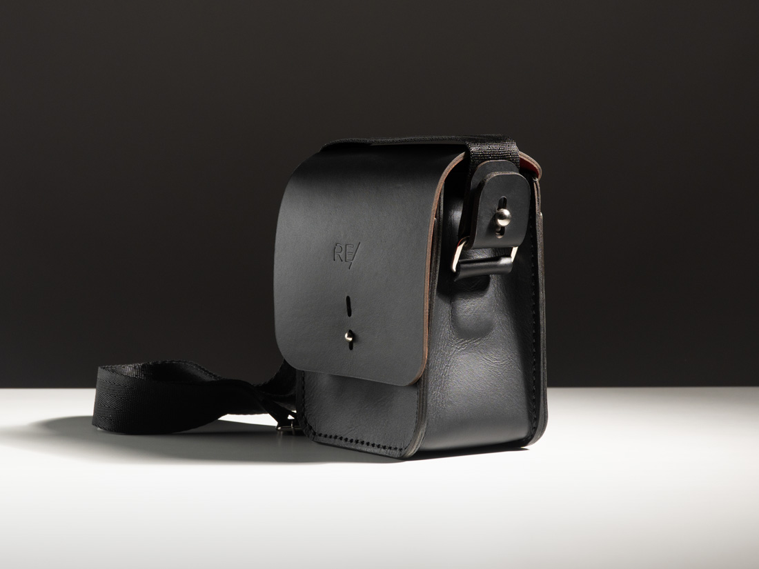 Uma bolsa clássica, com design limpo e minimalista.