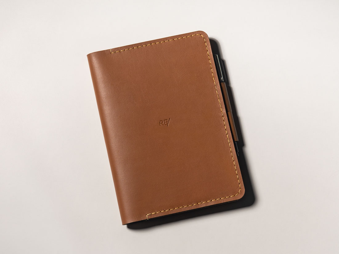 Capa para caderno bullet journal BuJo tamanho A5 em couro caramelo.