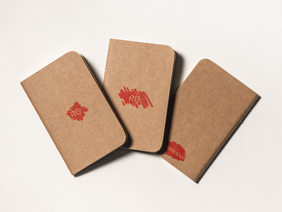 Conjunto com 3 cadernetas tipo field notes, feitas artesanalmente e costuradas à mão.