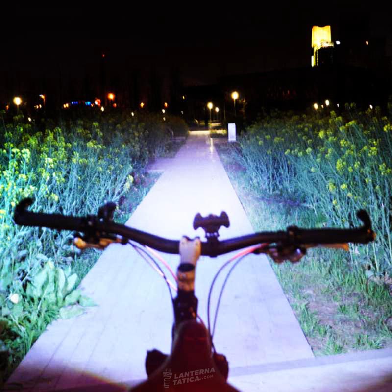 Farol para Bike Lanterna Bicicleta Super Potente 3 LEDs T6 + COB Bater -  LanternaTatica.com - Lanternas Táticas, Lanternas de LED, Lanternas de  Caça, Lanternas para Pesca, Lanternas de Cabeça e mais!
