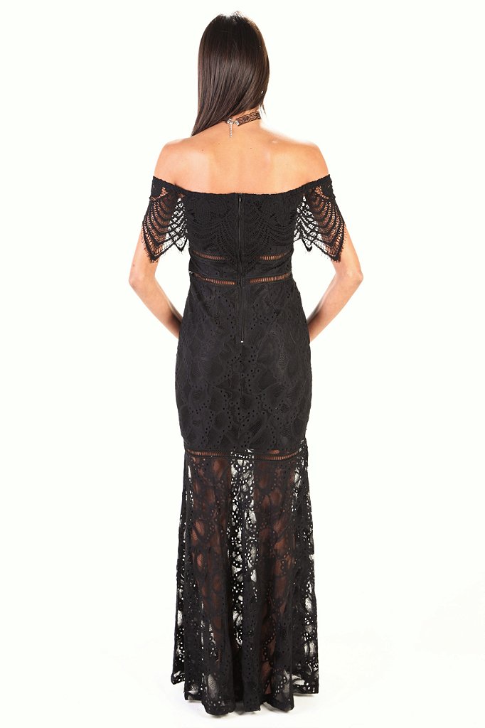 vestido de renda ombro caido