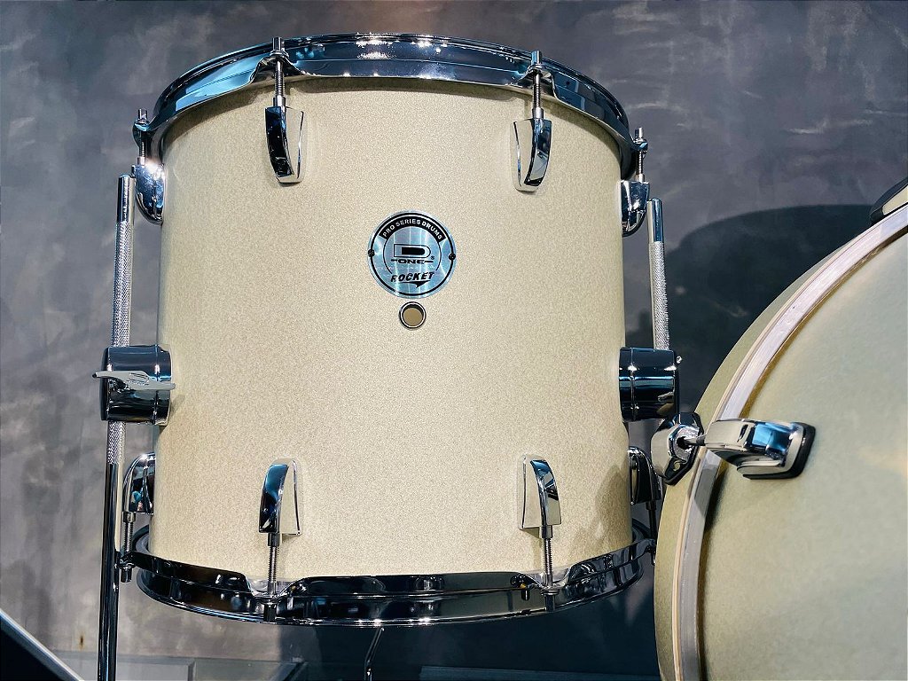 bateria reduzida, bateria d one rocket, bateria d one - MP Bateria