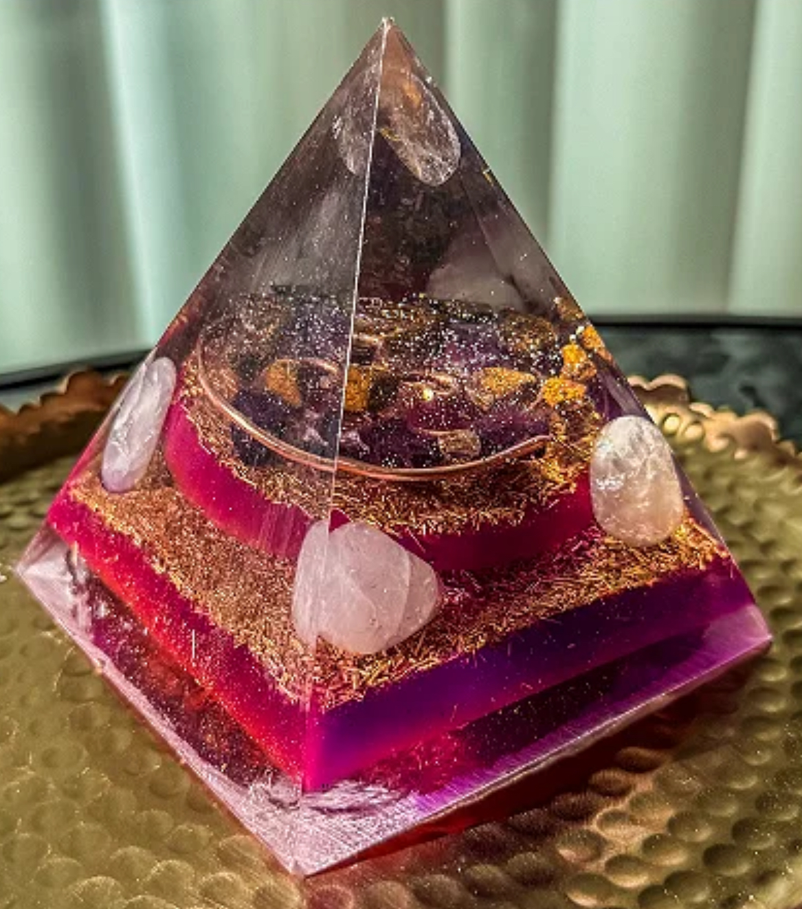 Pirâmide Orgonite Espelho Trasmutador