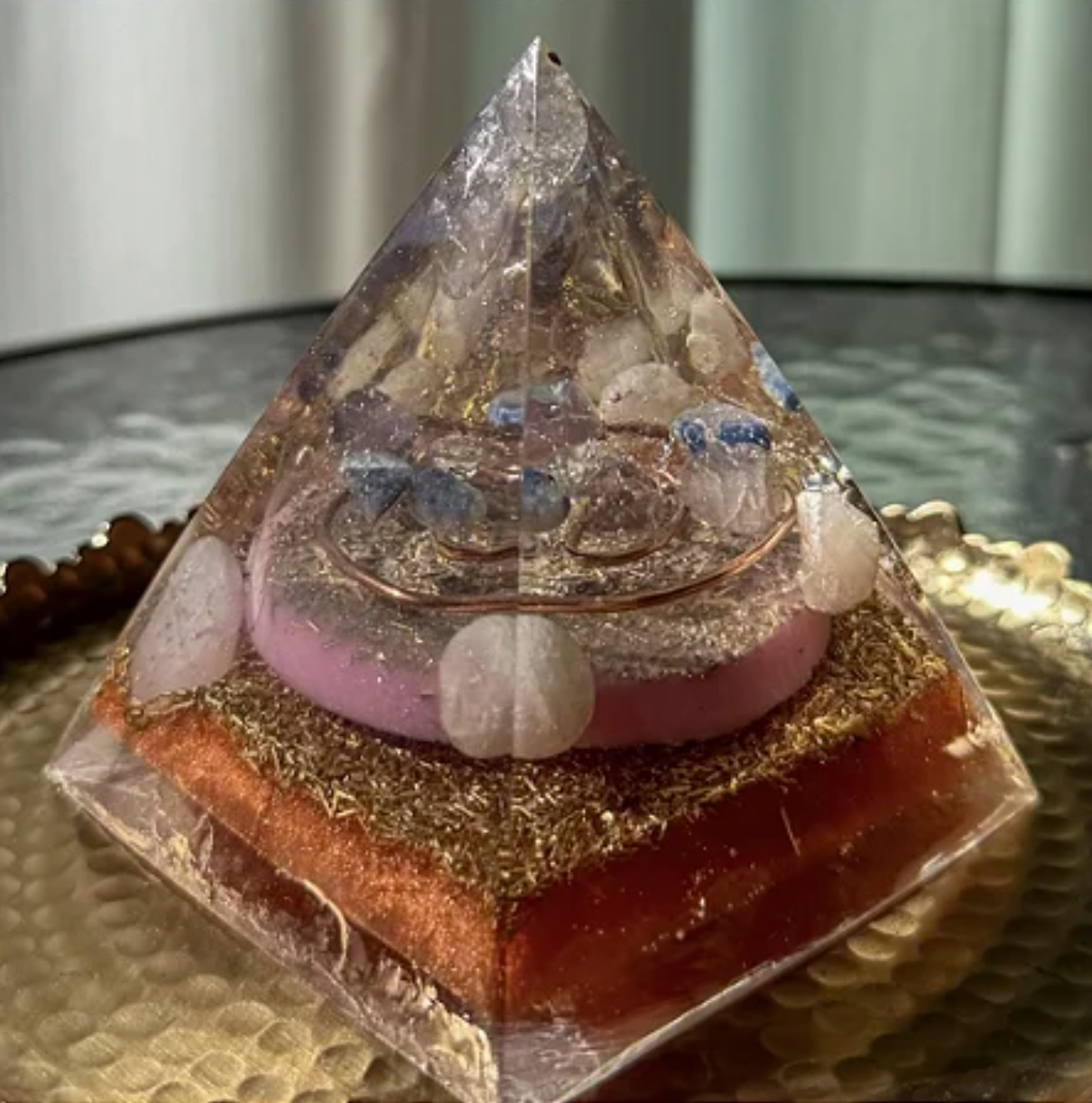 Pirâmide Orgonite Cura Emocional